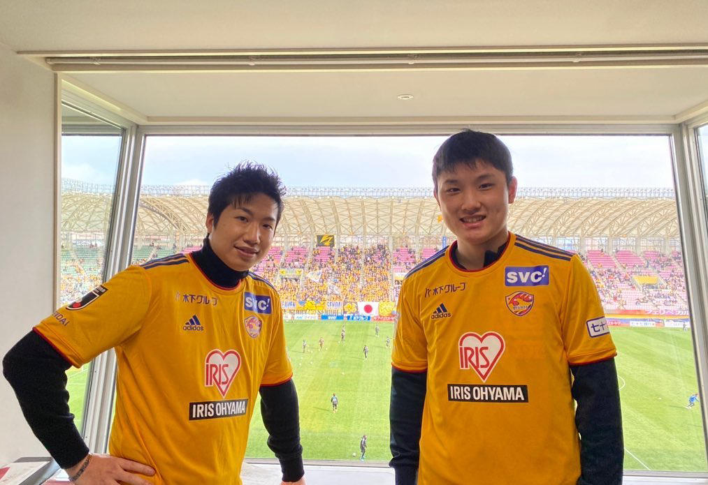 image  1 張本 智和 Harimoto Tomokazu - ベガルタ仙台さんの始球式をさせていただきました！初めてのスタジアムでのサッカー観戦で、水谷さんとずっと盛り上がっていました
